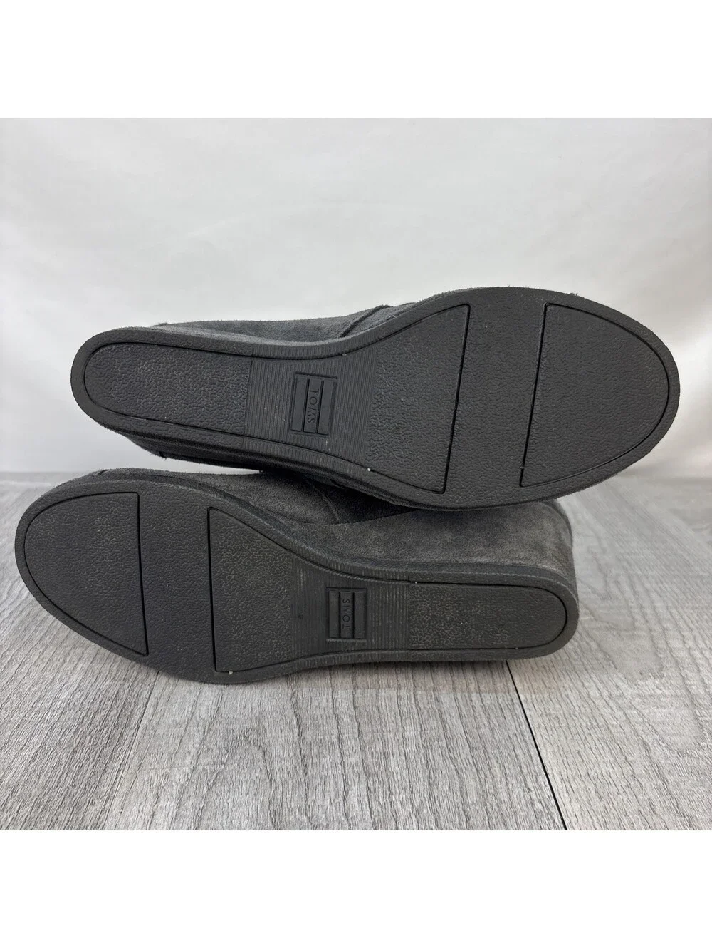 TOMS Desert Wedge Suede Chukka Bootie Grey 8.5